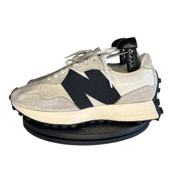 ***SOLD*** New Balance 327 WS327FE Leather Athletic Running Shoes Size M7.5/W9 - Picture 1 of 6